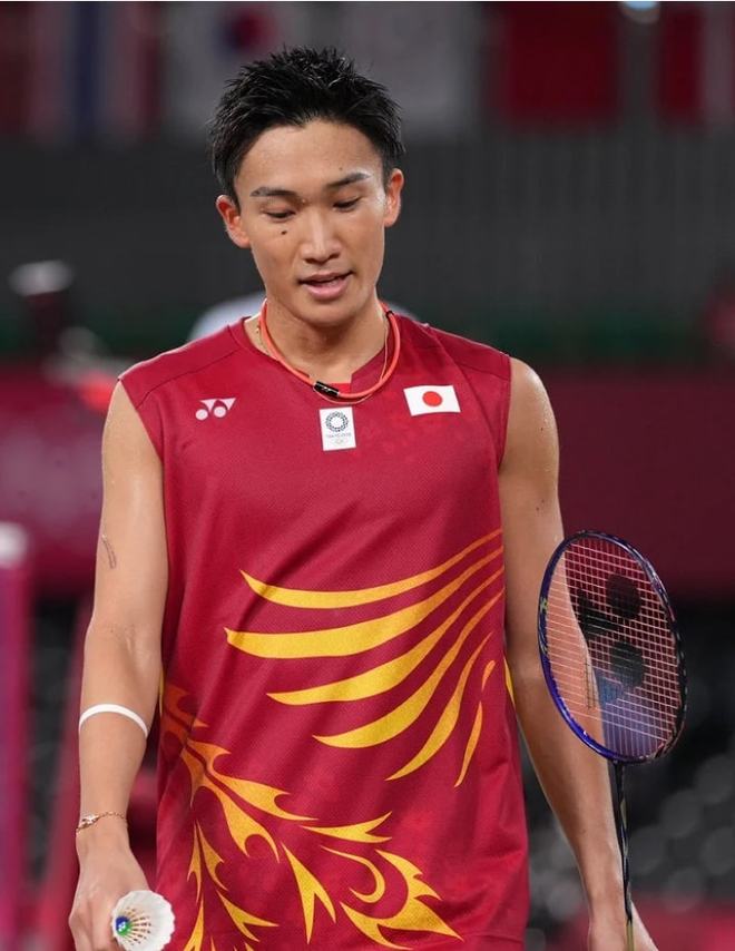 印尼队鏖战马来西亚队，桃田贤斗统治全场