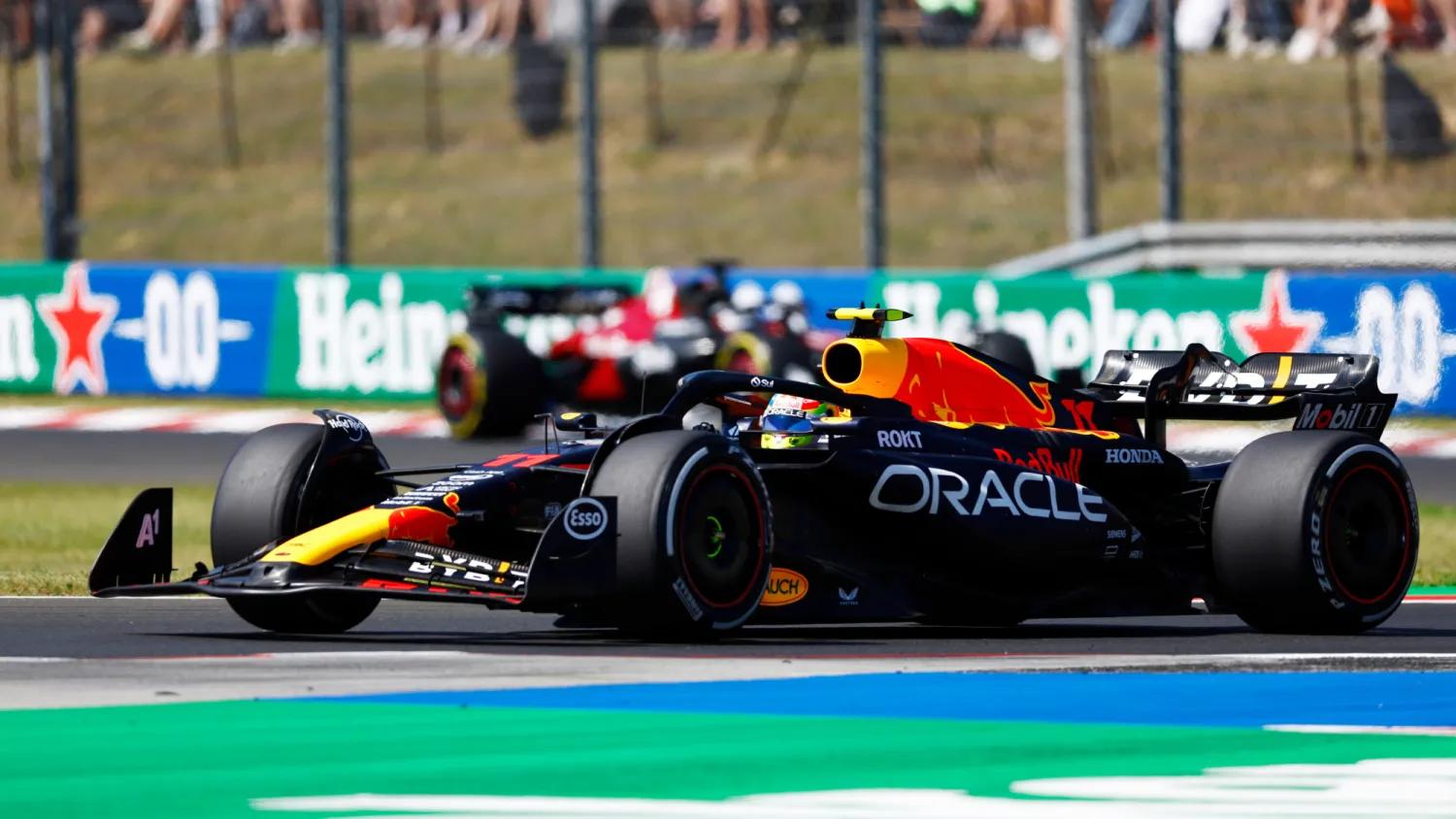 索伯车队鏖战红牛二队,佩雷兹统治全场 索伯车队鏖战红牛二队,佩雷兹统治全场