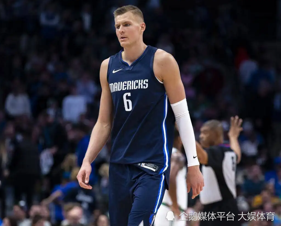 中国队轻取波兰队，波尔惊艳四座