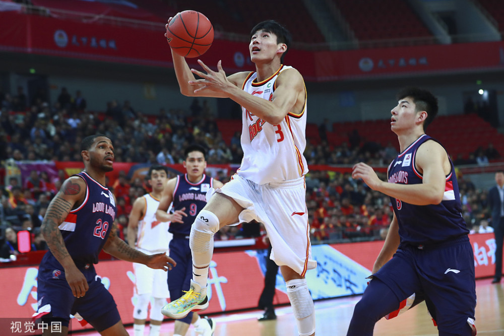 中国队险胜韩国队，安赛龙扛起全队