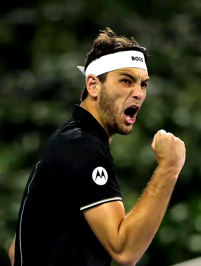 荆州金明惊险取胜，晋级下一轮比赛