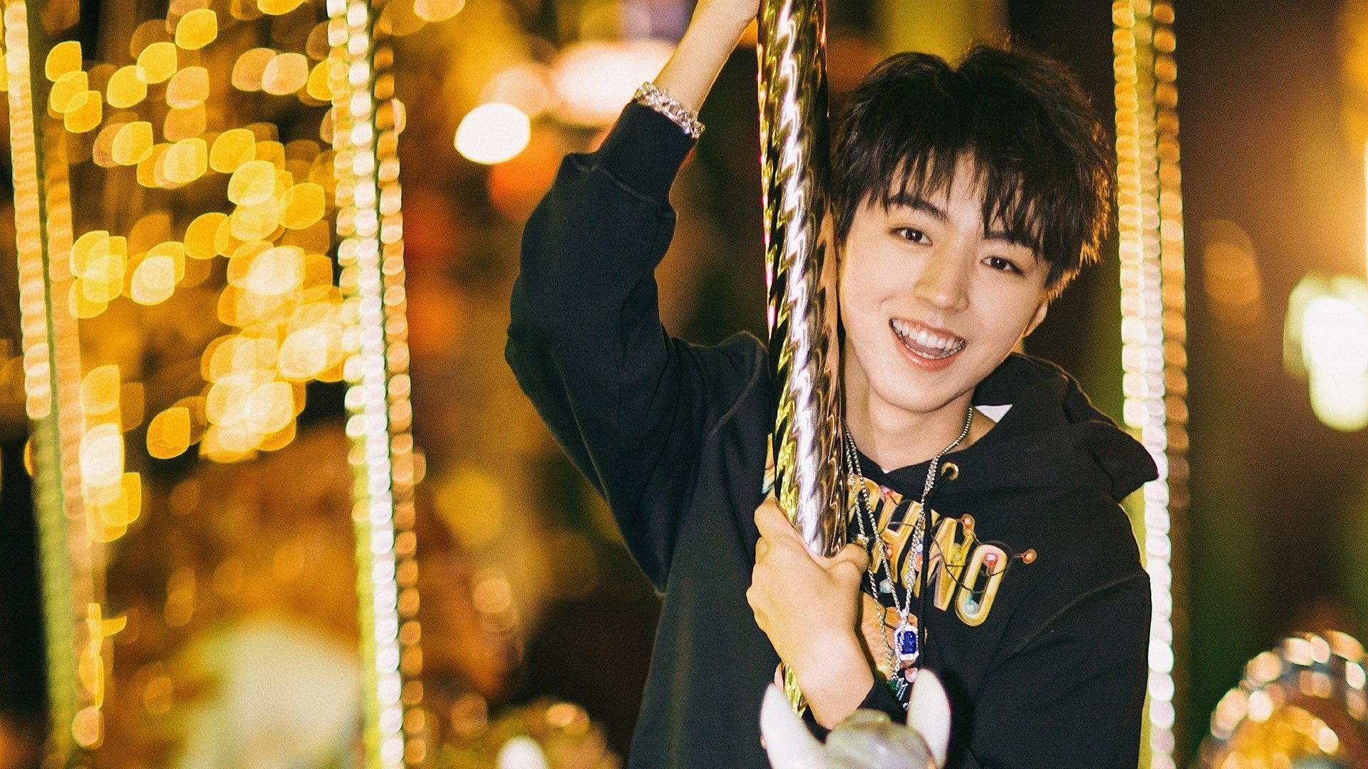 绿茵两端，曼城的机械美学与内马尔的南美火焰